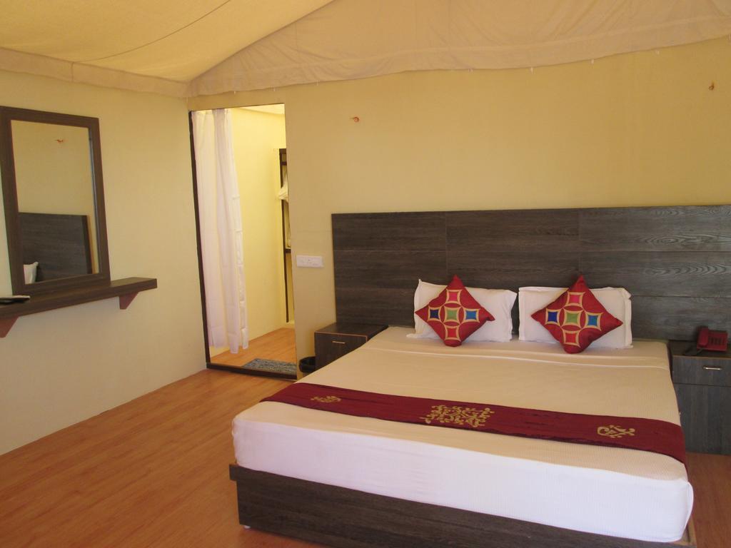The Ashok Beach Resort Пондичерри Экстерьер фото