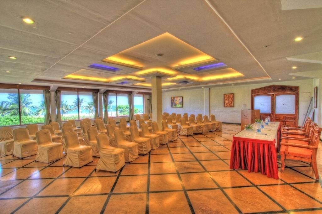 The Ashok Beach Resort Пондичерри Экстерьер фото
