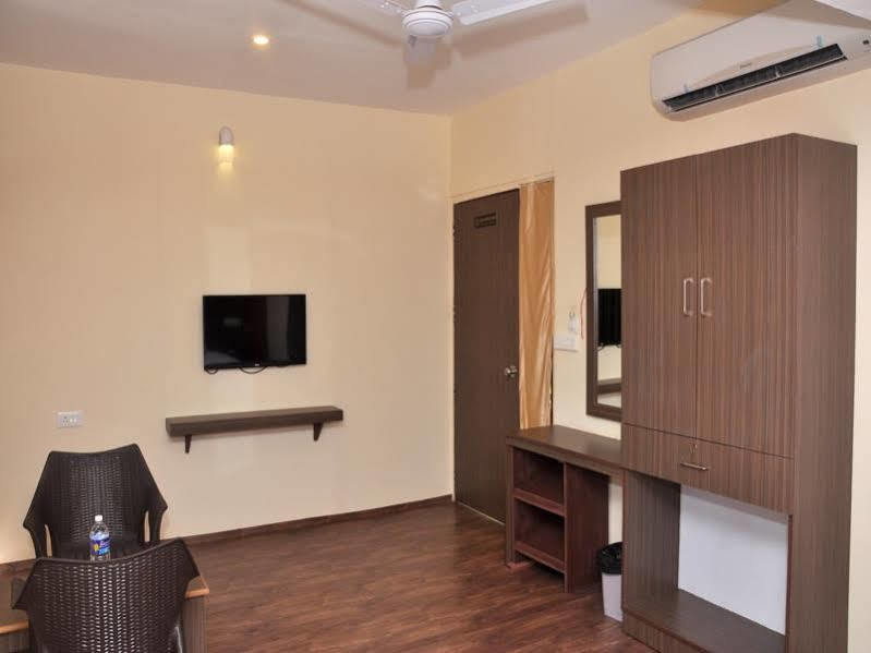 The Ashok Beach Resort Пондичерри Экстерьер фото